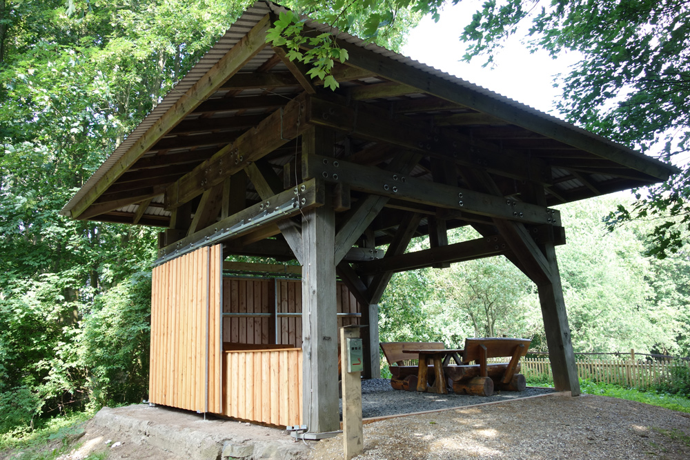 Picknickbereich am Holzbergturm